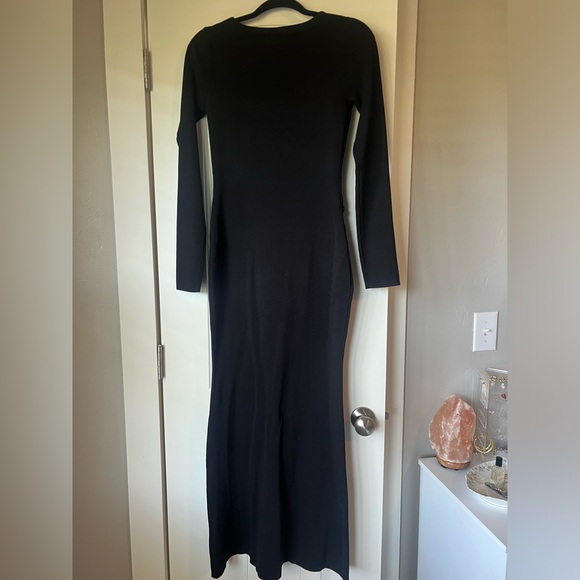 Claire Rose Dress - Picture 5 of 6